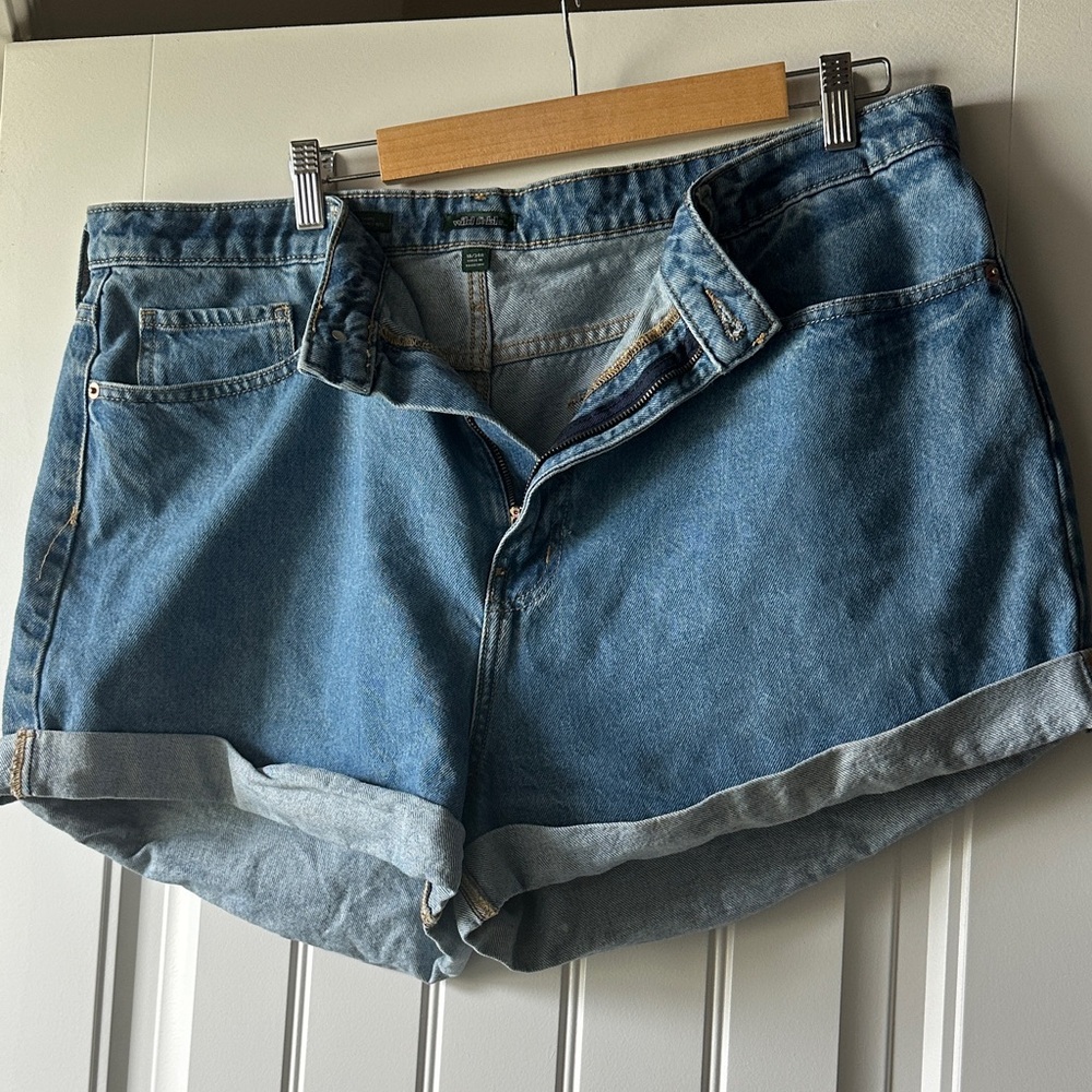 Wild Fable Denim Women's Shorts